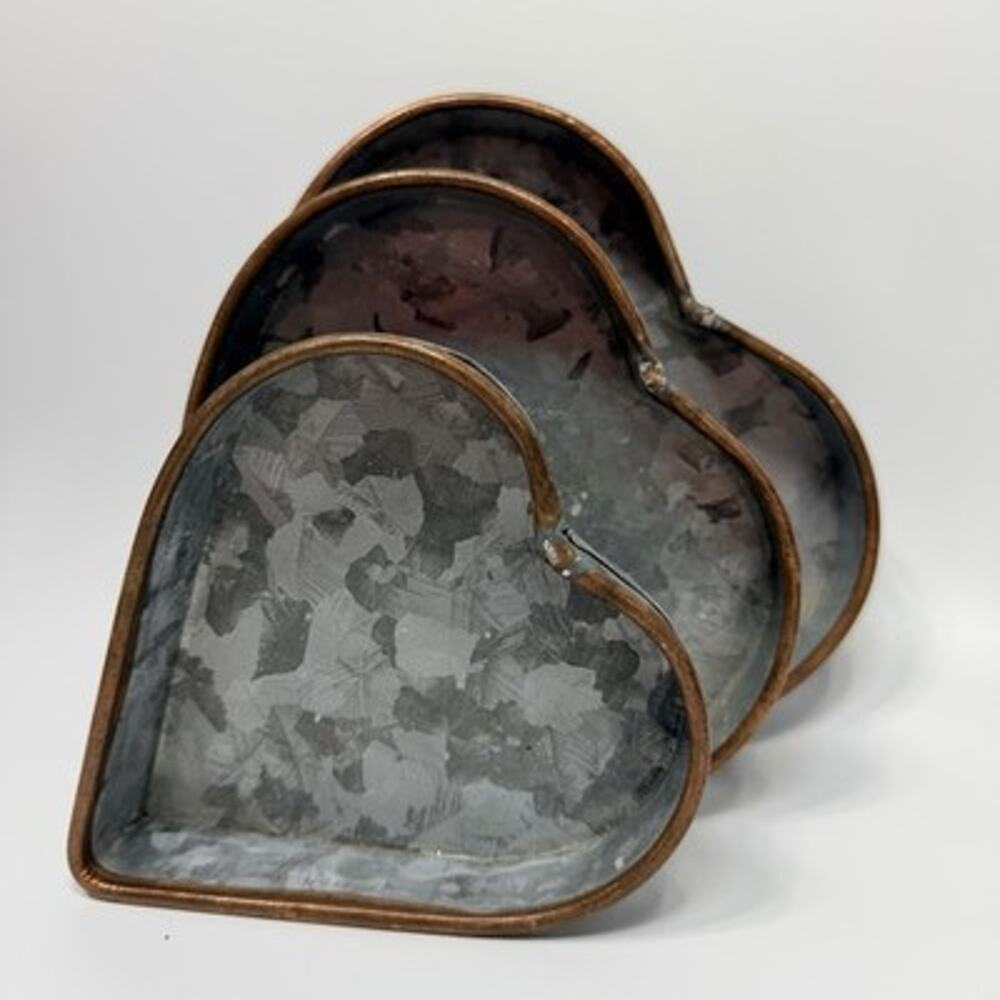 Set 3 Galvanized Copper Heart Shaped Metal Storage Organizer Pans Wall Decor